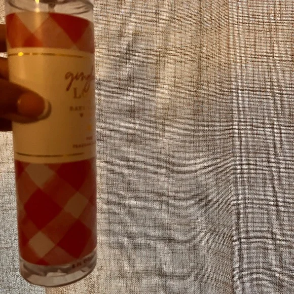 Victoria’s Secret & Bath & Body Works Bundle | 5 Pieces - Picture 6 of 6